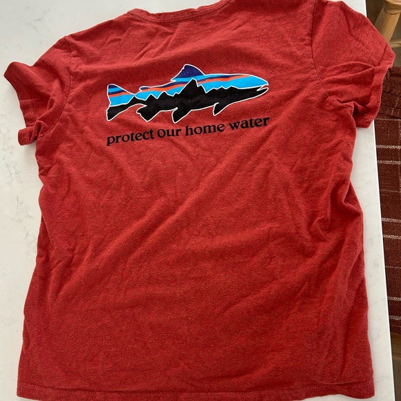 Bundle of 5 Women’s Patagonia t-shirts in size M. - Picture 1 of 12